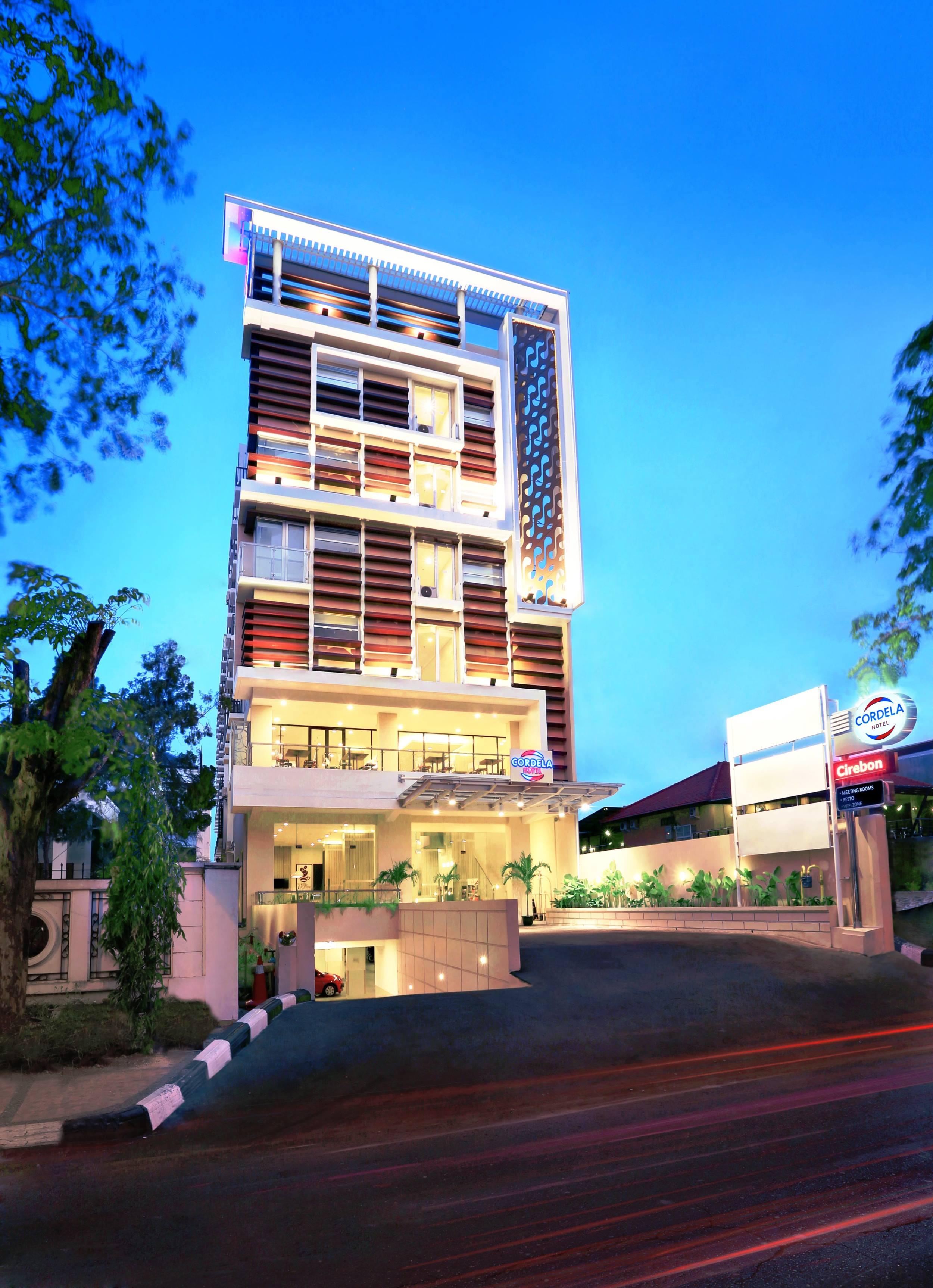 Cordela Hotel Cirebon Exterior foto