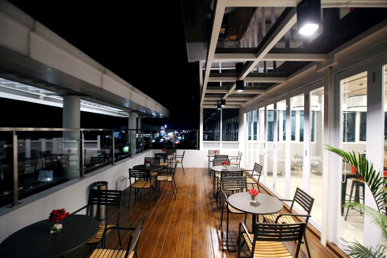 Cordela Hotel Cirebon Exterior foto